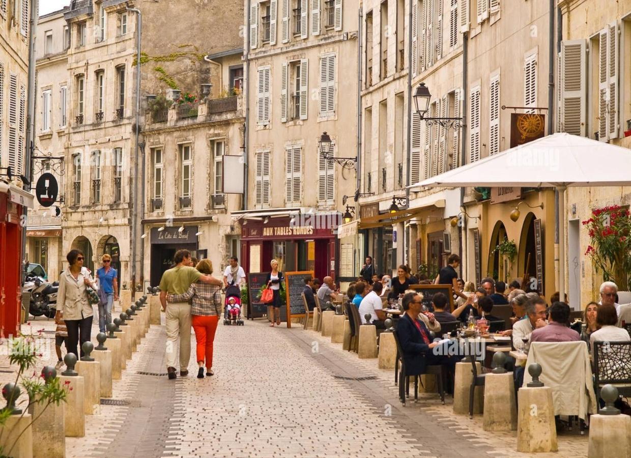 Apartamento L'Oasis Marin Meuble, Lumineux Et Cosy A 1Min A Pied Du Marche Dans L'Hyper Centre De La Rochelle Avec Tv Et Wifi Exterior foto
