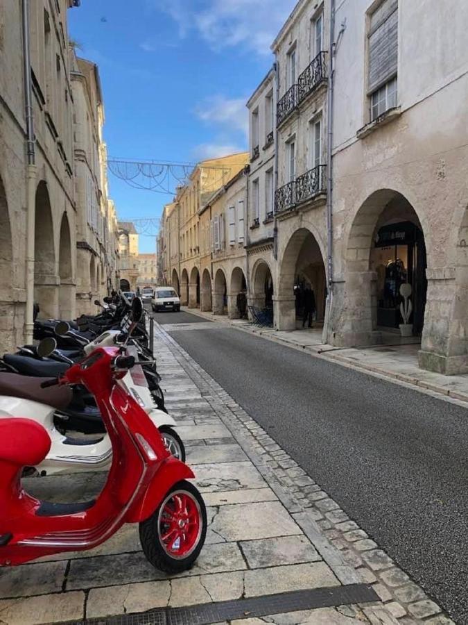 Apartamento L'Oasis Marin Meuble, Lumineux Et Cosy A 1Min A Pied Du Marche Dans L'Hyper Centre De La Rochelle Avec Tv Et Wifi Exterior foto